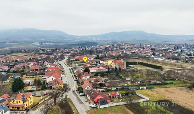 Prodej vinného sklípku s lisovnou a projektem penzionu Dolní Dunajovice, Dolní Dunajovice, okres Břeclav
