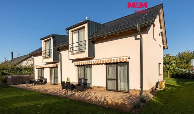 Prodej domu 122 m² s pozemkem 328 m², Dříteč, okres Pardubice