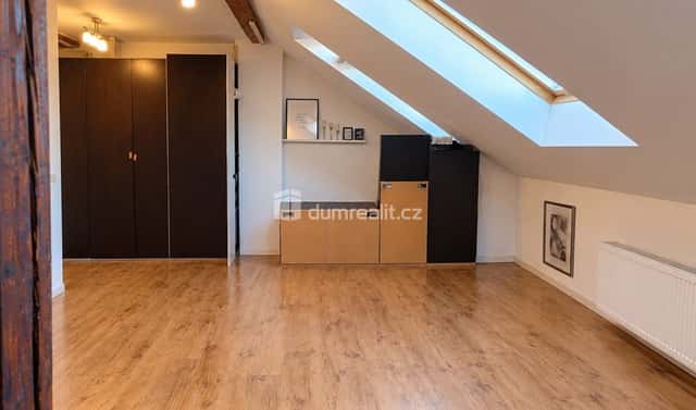 Pronájem bytu 1+kk 34 m², Lidická, Praha 5 – Smíchov
