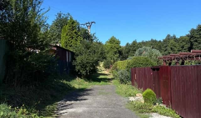 Prodej stavebního pozemku 494 m², Dlouhá, Karlovy Vary – Stará Role