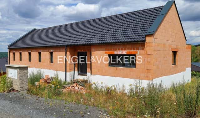 Prodej domu 240 m² s pozemkem 913 m², Pod Lesem, Holýšov, okres Plzeň-jih
