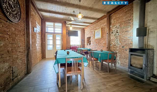 Prodej restaurace 380 m², Ivančice – Budkovice, okres Brno-venkov