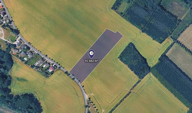 Prodej pole 2 594 m², Praha 10 – Benice