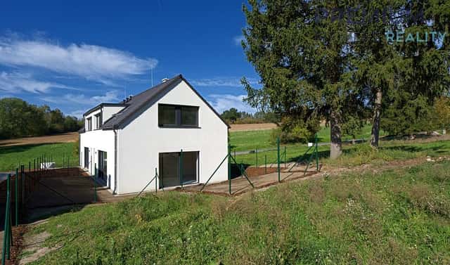 Prodej domu 102 m² s pozemkem 192 m², Pecínovská, Nové Strašecí, okres Rakovník
