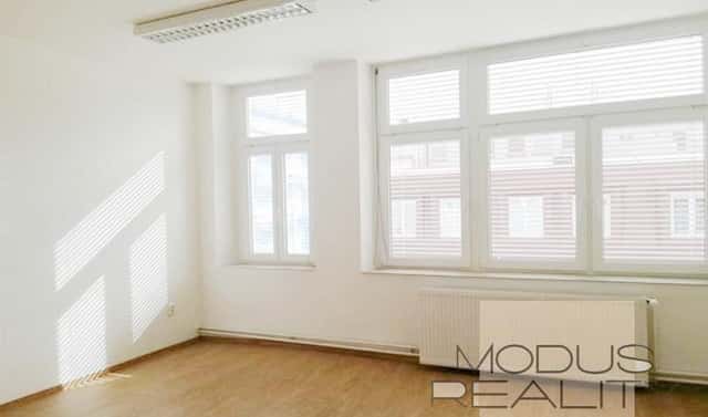 Pronájem kanceláře 43 m², Prvního pluku, Praha 8 – Karlín