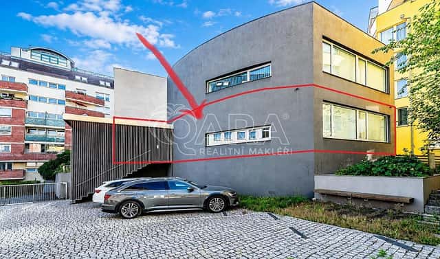 Pronájem kanceláře 240 m², Jeseniova, Praha 3 – Žižkov