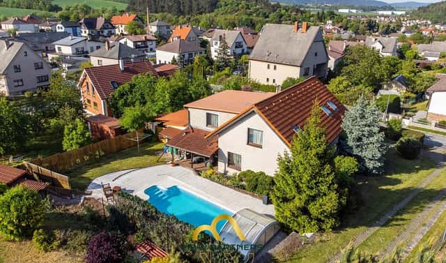 Prodej domu 232 m² s pozemkem 978 m², K Samohelce, Zdice, okres Beroun