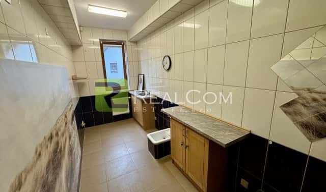 Pronájem výrobních prostor 8 m², Starokolínská, Praha 9 – Újezd nad Lesy