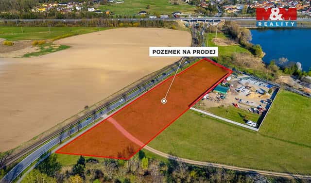 Prodej komerčního pozemku 10 579 m², Stará Huť, okres Příbram
