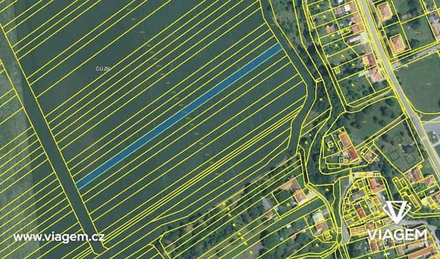 Prodej pole 2 302 m², Horní Němčí, okres Uherské Hradiště