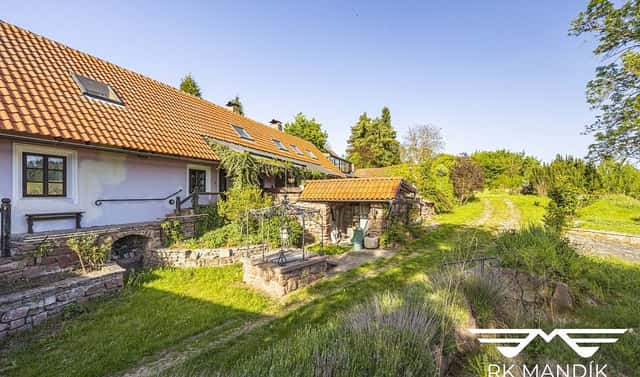 Prodej domu 270 m² s pozemkem 3 755 m², Oplany, okres Praha-východ