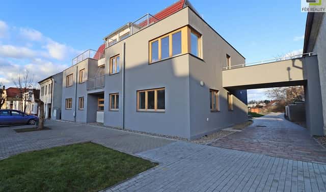 Pronájem bytu 1+kk 40 m², Palackého náměstí, Brozany nad Ohří, okres Litoměřice