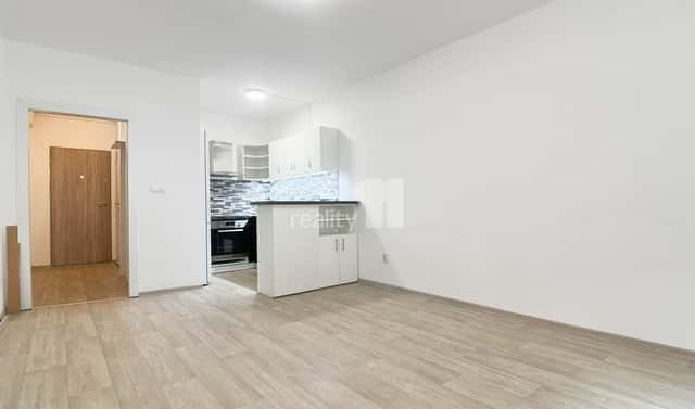 Pronájem bytu 2+kk 38 m², Družba, Hulín, okres Kroměříž