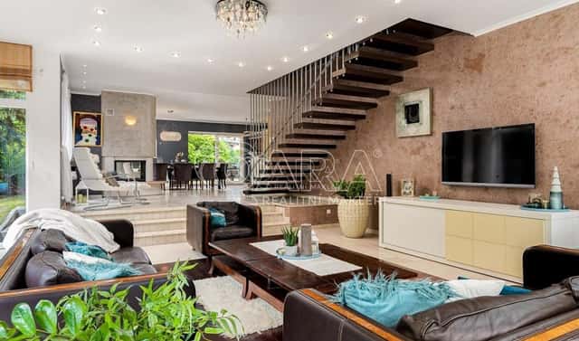 Prodej domu 470 m² s pozemkem 1 038 m², V louce, Praha 10 – Kolovraty