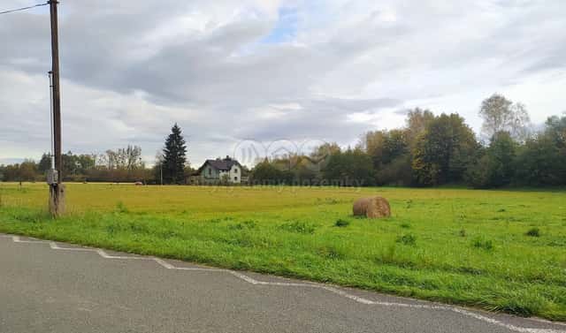 Prodej stavebního pozemku 1 880 m², Karviná – Louky