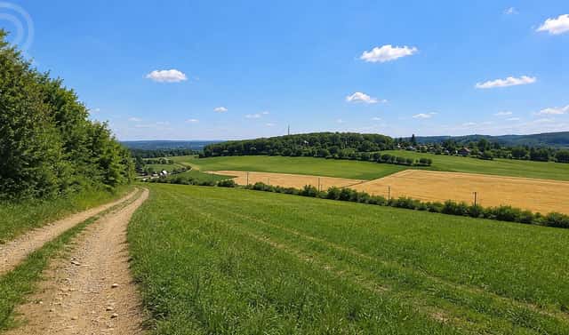 Prodej pole 60 172 m², Vonoklasy, okres Praha-západ