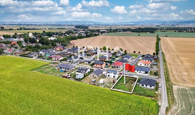 Prodej stavebního pozemku 710 m², Újezd, okres Olomouc
