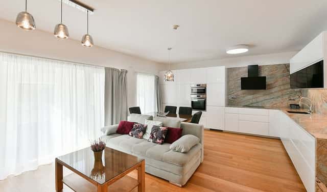 Pronájem bytu 2+kk 76 m², Kobrova, Praha 5 – Smíchov