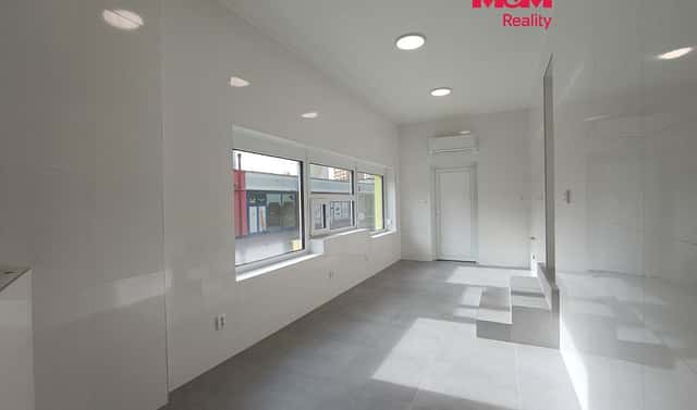 Pronájem obchodních prostor 25 m², Příbramská, Česká Lípa