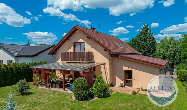 Prodej domu 229 m² s pozemkem 813 m², Za cihelnou, Statenice – Černý Vůl, okres Praha-západ
