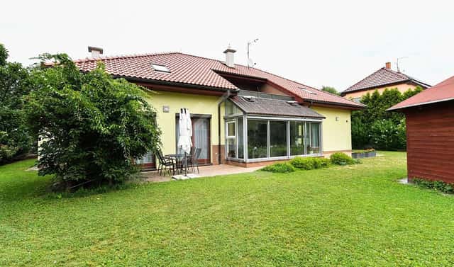 Pronájem domu 310 m² s pozemkem 814 m², Na průhonu, Praha 8 – Čimice