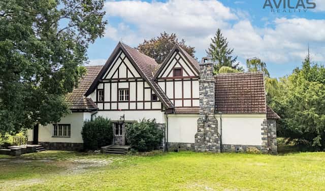 Prodej domu 400 m² s pozemkem 4 800 m², Řehenice – Barochov, okres Benešov