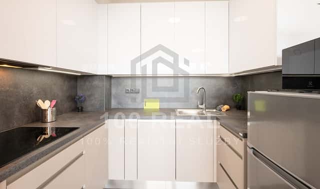 Pronájem bytu 2+kk 51 m², třída Míru, Pardubice – Zelené Předměstí
