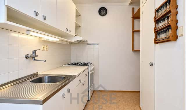 Prodej bytu 2+kk 44 m², Tatarkova, Praha 4 – Háje