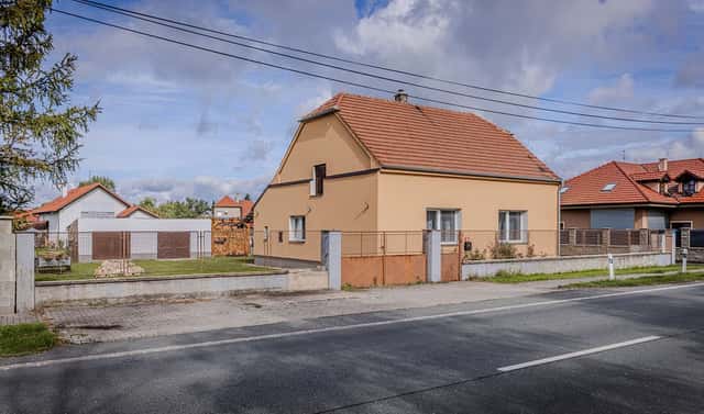 Prodej domu 96 m² s pozemkem 1 348 m², Okřínek, okres Nymburk
