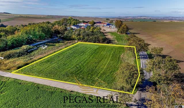 Prodej komerčního pozemku 4 445 m², Heršpice, okres Vyškov