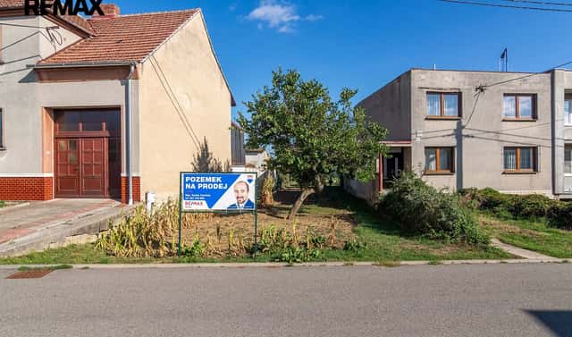 Prodej stavebního pozemku 1 623 m², Tvrdonice, okres Břeclav