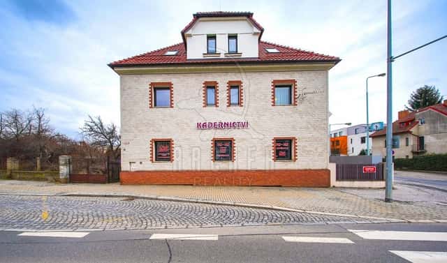 Prodej domu 324 m² s pozemkem 399 m², Kamýcká, Praha 6 – Suchdol