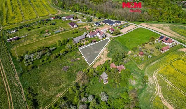 Prodej stavebního pozemku 772 m², Halenkovice, okres Zlín