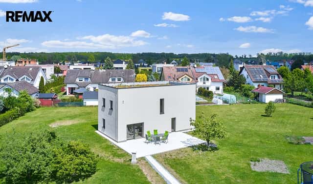 Prodej domu 110 m² s pozemkem 3 025 m², Obecní, Hradec Králové – Slatina