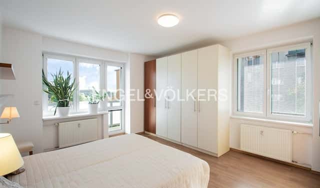 Prodej bytu 2+kk 59 m², Spojovací, Praha 3 – Žižkov