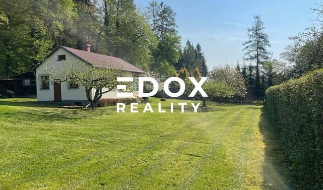 Prodej stavebního pozemku 1 551 m², Strančice, okres Praha-východ