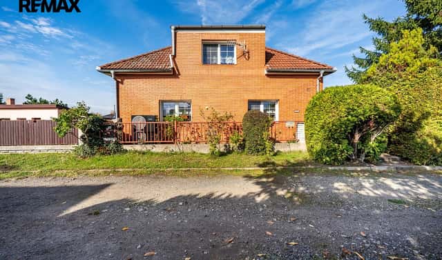 Prodej domu 197 m² s pozemkem 2 250 m², U trati, Tišice, okres Mělník