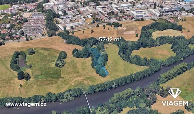Prodej lesa 717 m², Hradec Králové