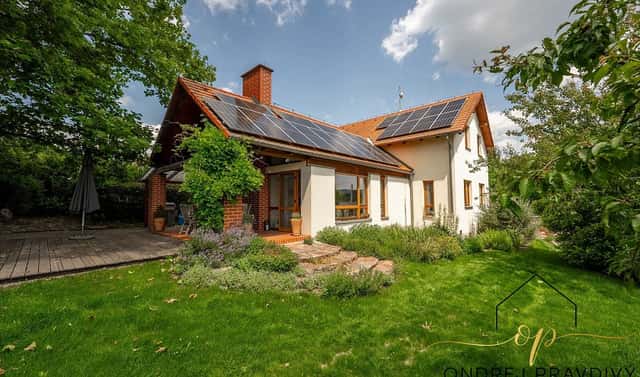 Prodej domu 237 m² s pozemkem 1 360 m², Karlštejnská, Liteň – Běleč, okres Beroun