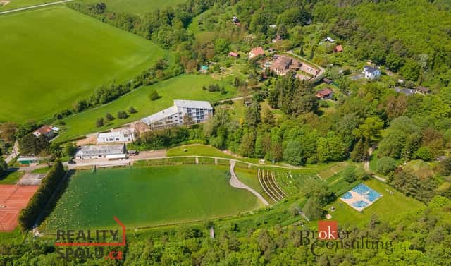 Prodej pozemku 4 878 m², U Koupaliště, Říčany, okres Brno-venkov