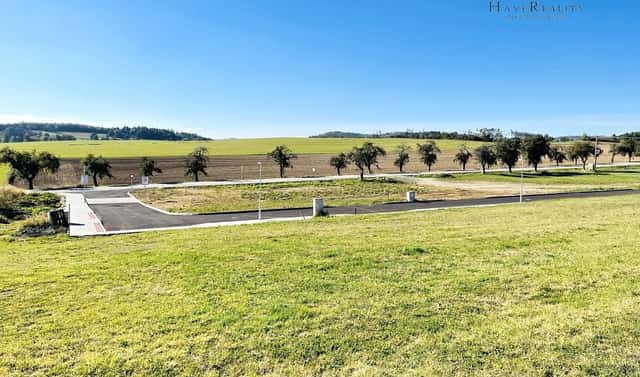Prodej stavebního pozemku 921 m², Řehenice, okres Benešov