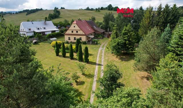 Prodej domu 400 m² s pozemkem 4 477 m², Rudná pod Pradědem – Stará Rudná, okres Bruntál