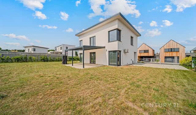 Prodej domu 131 m² s pozemkem 1 240 m², Mladá Boleslav – Chrást