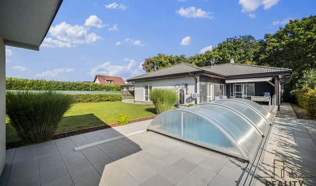 Prodej domu 200 m² s pozemkem 1 061 m², Choltice, okres Pardubice