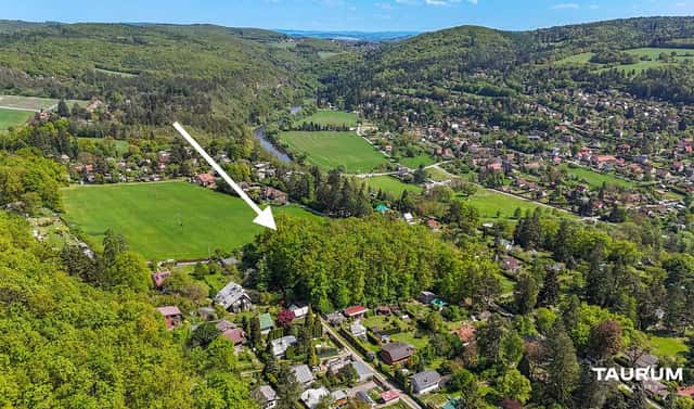 Prodej lesa 6 490 m², Petrov, okres Praha-západ