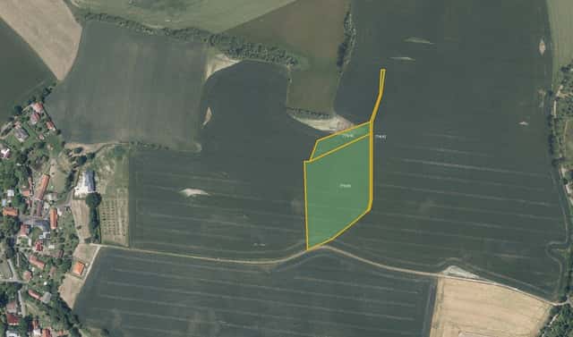Prodej pole 18 292 m², Křížkový Újezdec – Čenětice, okres Praha-východ