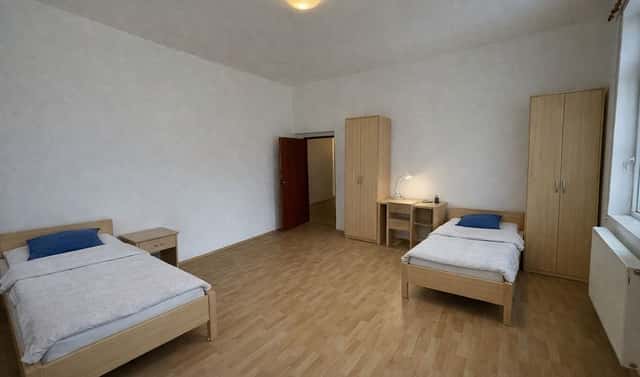 Pronájem domu 450 m² s pozemkem 1 m², Evropská, Cheb