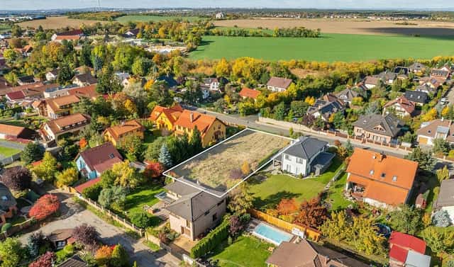 Prodej stavebního pozemku 1 014 m², K Sibřině, Květnice, okres Praha-východ