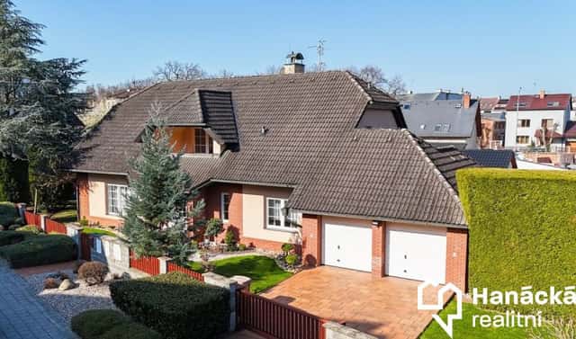 Prodej domu 269 m² s pozemkem 939 m², Družstevní, Olomouc – Neředín