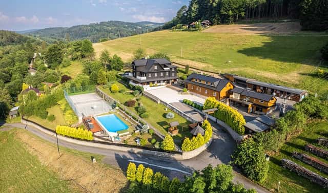 Prodej domu 669 m² s pozemkem 11 914 m², Bystřička, okres Vsetín